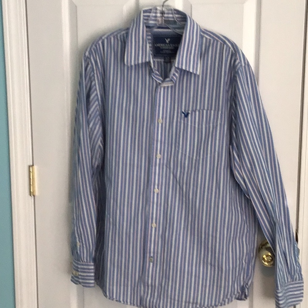 American Eagle Outfitters Men’s Long Sleeve Striped Shirt. Size L